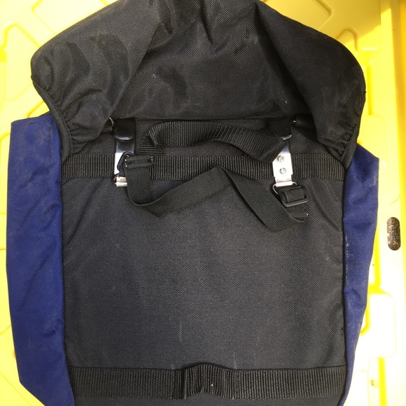 Blue & Black Single Pannier bicycle bag-Final markdown - Picture 2 of 2
